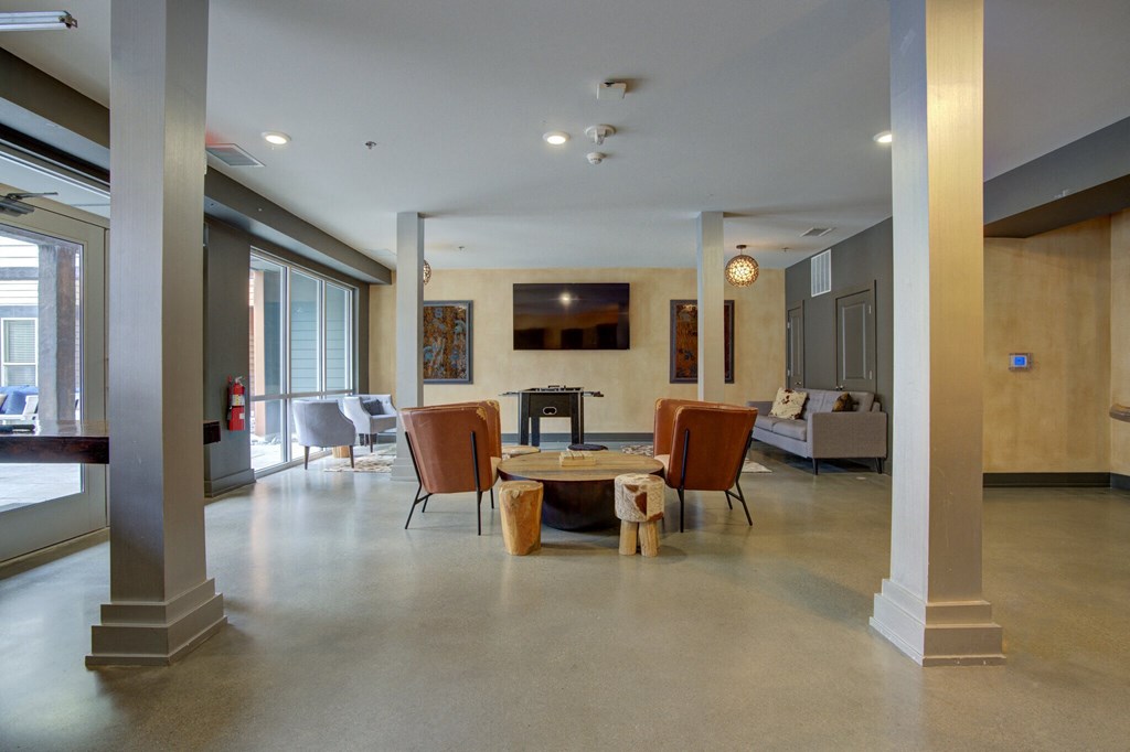 Resident clubroom at Vista at the Heights Apartments near Eastwood Towne Center