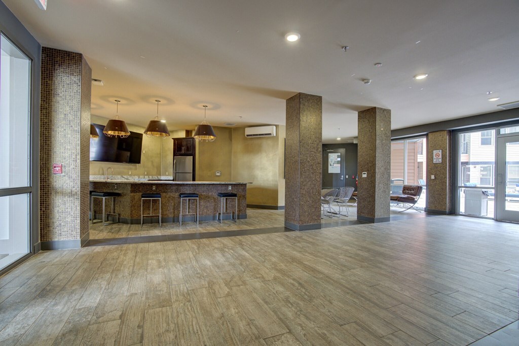 Resident clubroom at Vista at the Heights Apartments near Eastwood Towne Center