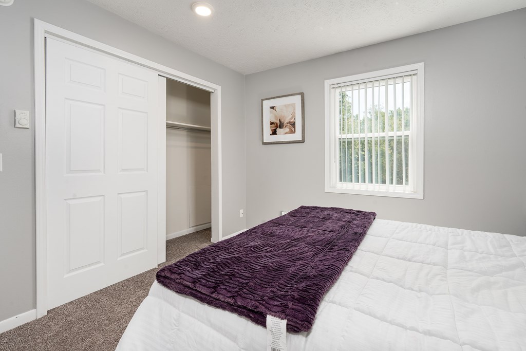Spacious bedrooms in East Lansing Apartments near Michigan State University | Woodbrook Village Apartments