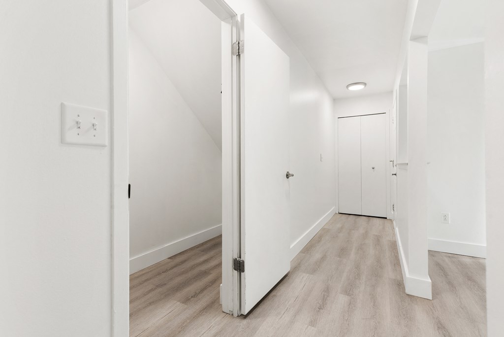 Luxury Apartments for Rent in Westland, MI