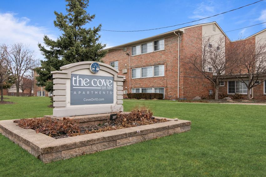 Cove On 10 Warren, MI Apartments, 25108 Hoover Rd, Warren, MI RentCafe