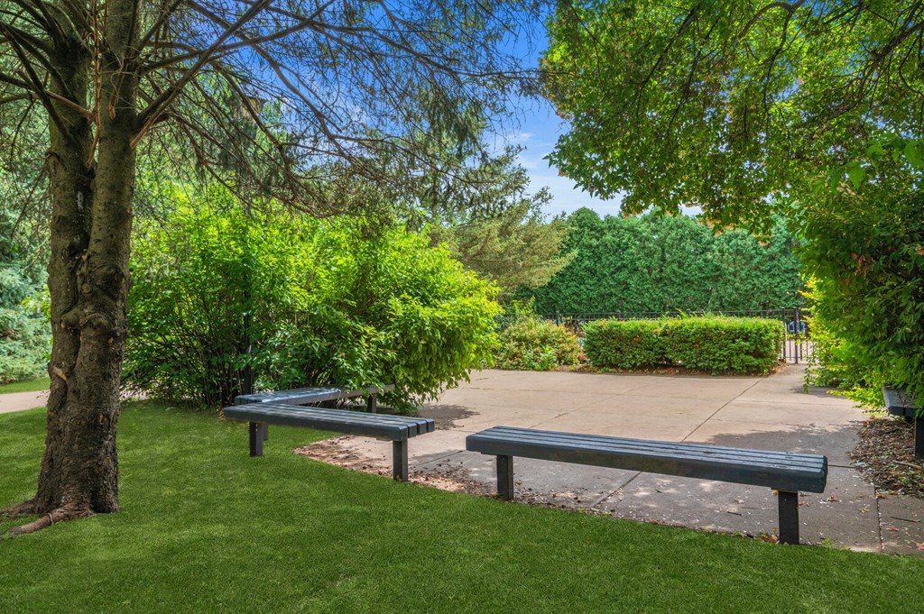 Parkat Parchment Point Townhomes & Apartments - Parchment, MI, Michigan