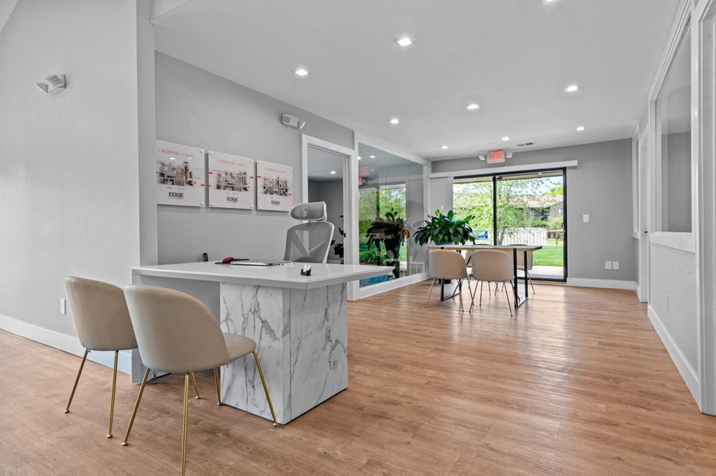 the preserve at ballantyne commons cyber lobby and dining area