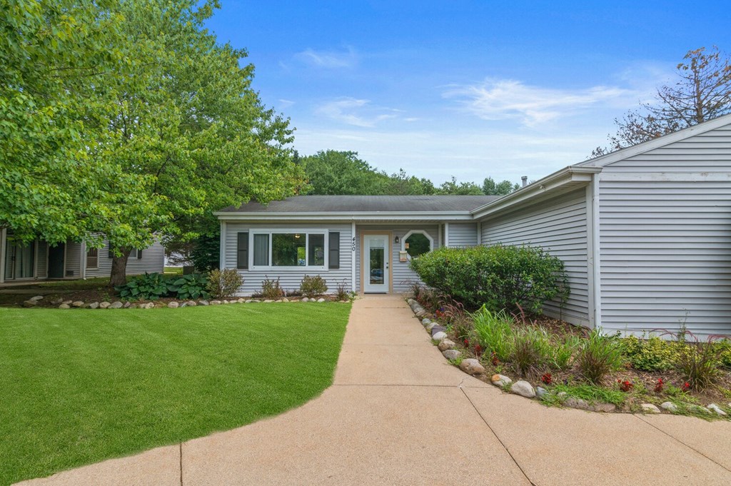 Street at Parchment Point Townhomes & Apartments - Parchment, MI, Parchment