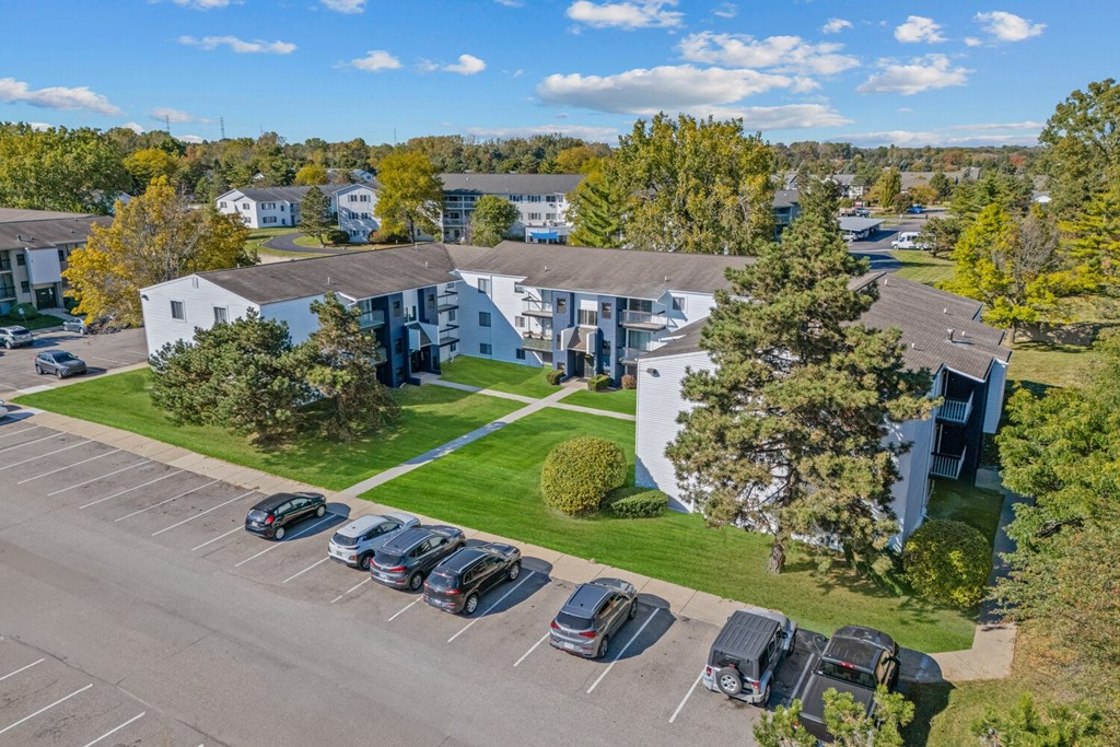 Bird's Eye View at Sterling Lake - Sterling Heights, MI, Sterling Heights, MI