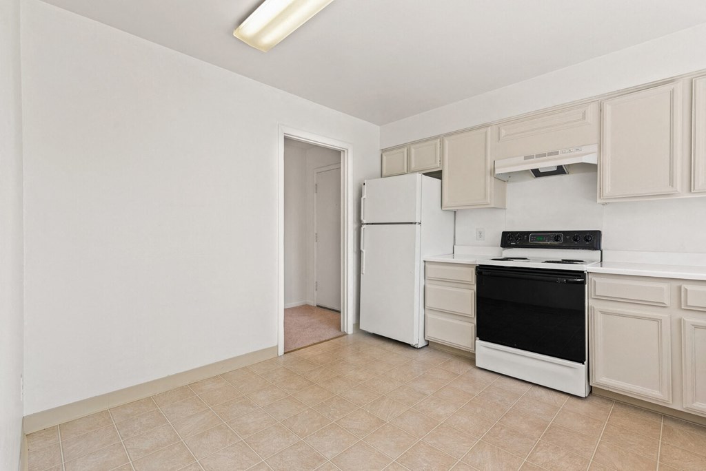 Spacious one, two and three bedroom apartments in Southfield, MI