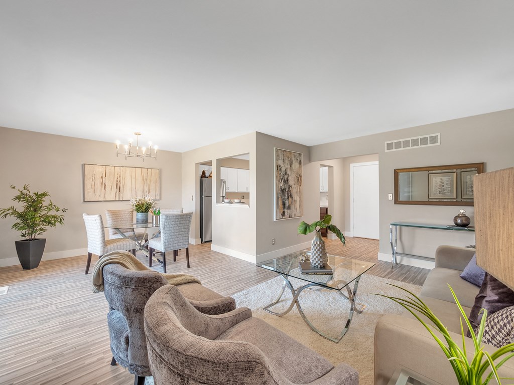 Living Area Interior at Rochester Club Apartments - Rochester, MI, Rochester Hills, MI, 48306