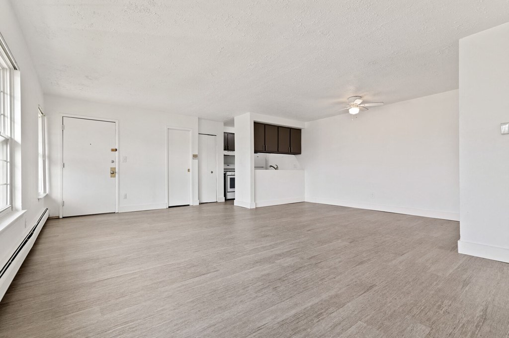 Pet friendly apartments in Roseville, MI