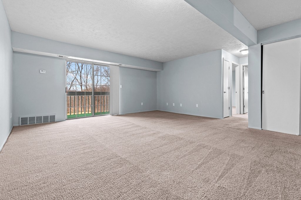 Master Carpeting at Fairfax Apartments - Lansing, MI, Lansing, Michigan