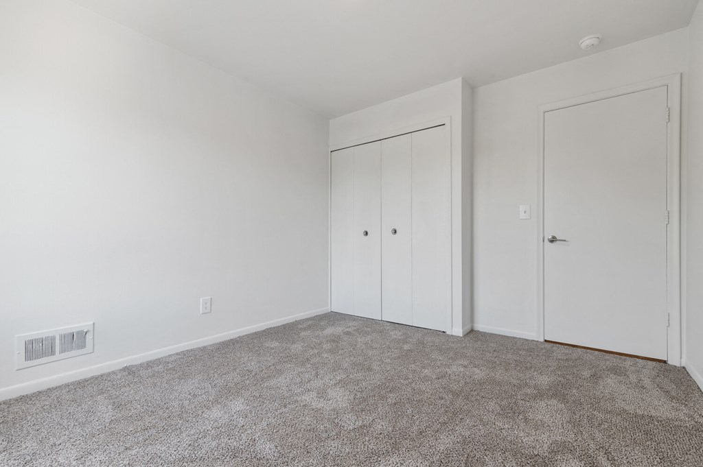 Pet-friendly apartments in Southfield, MI