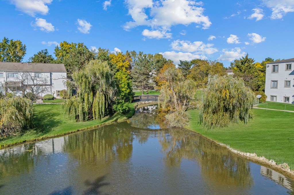 Pond View at Sterling Lake - Sterling Heights, MI, Sterling Heights