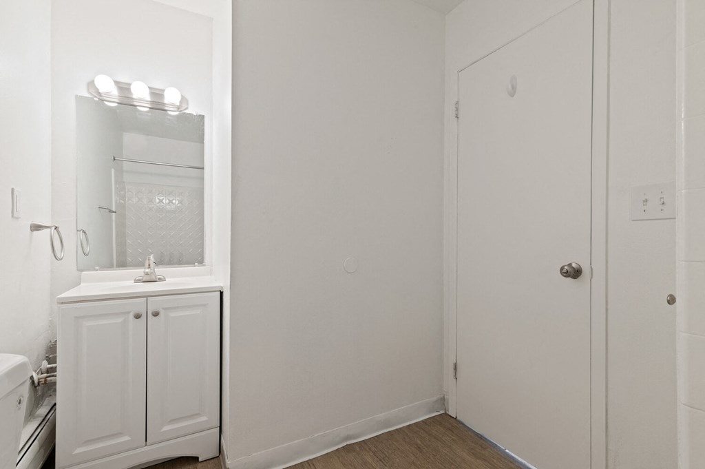 Pet friendly apartments in Roseville, MI