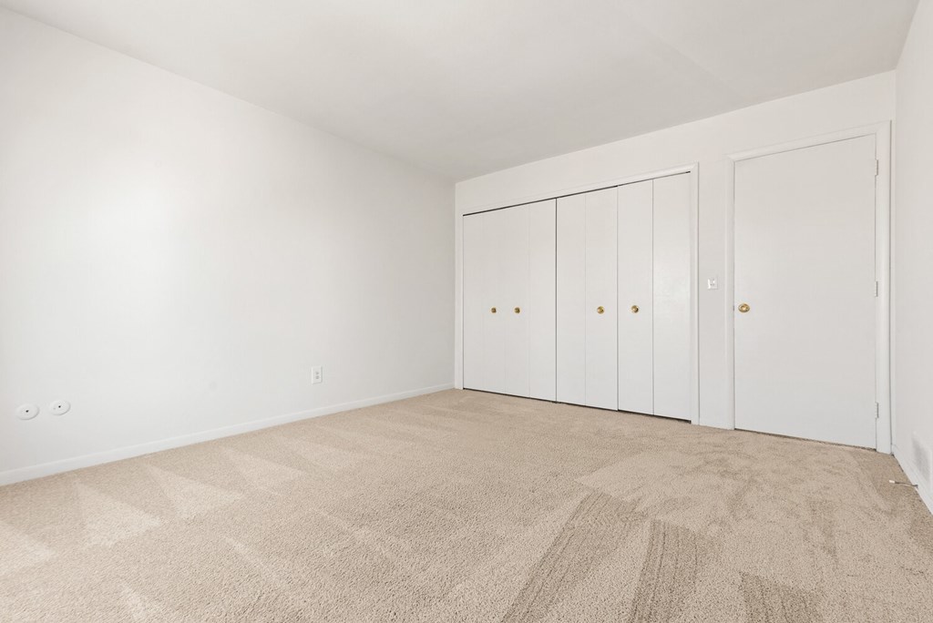 Spacious one, two and three bedroom apartments in Southfield, MI