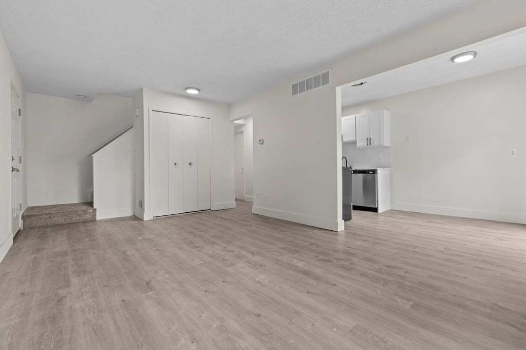 Unfurnished Living Area at Sterling Lake - Sterling Heights, MI, Michigan, 48312