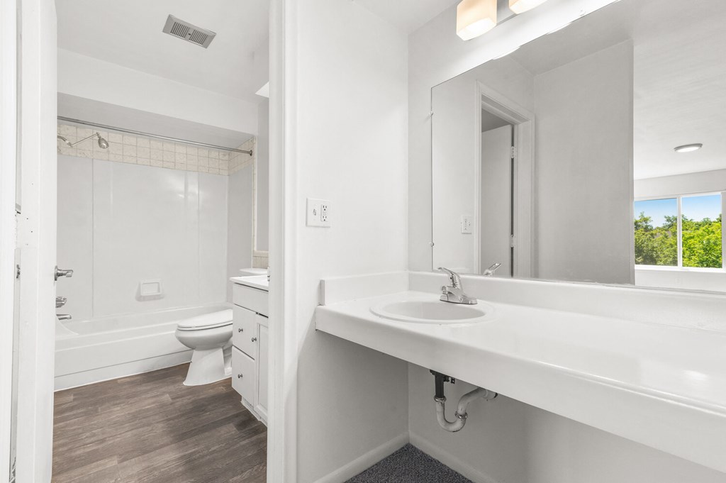 Pet-friendly apartments in Southfield, MI