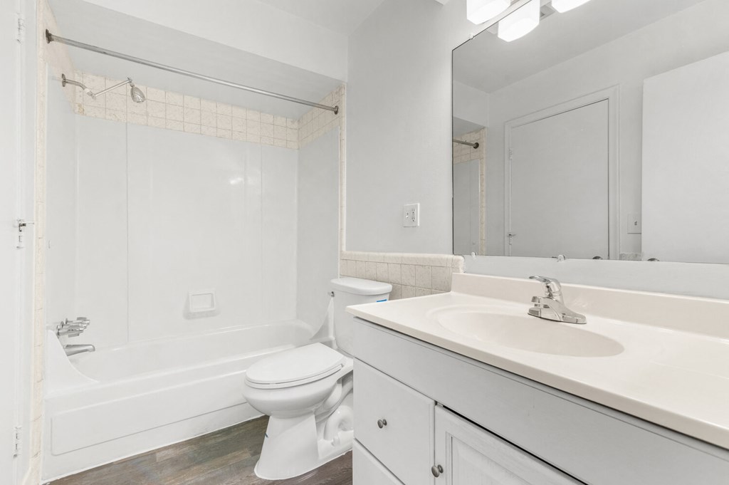 Pet-friendly apartments in Southfield, MI