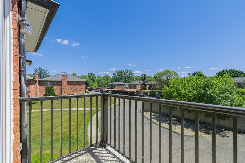 Pet-friendly apartments in Southfield, MI