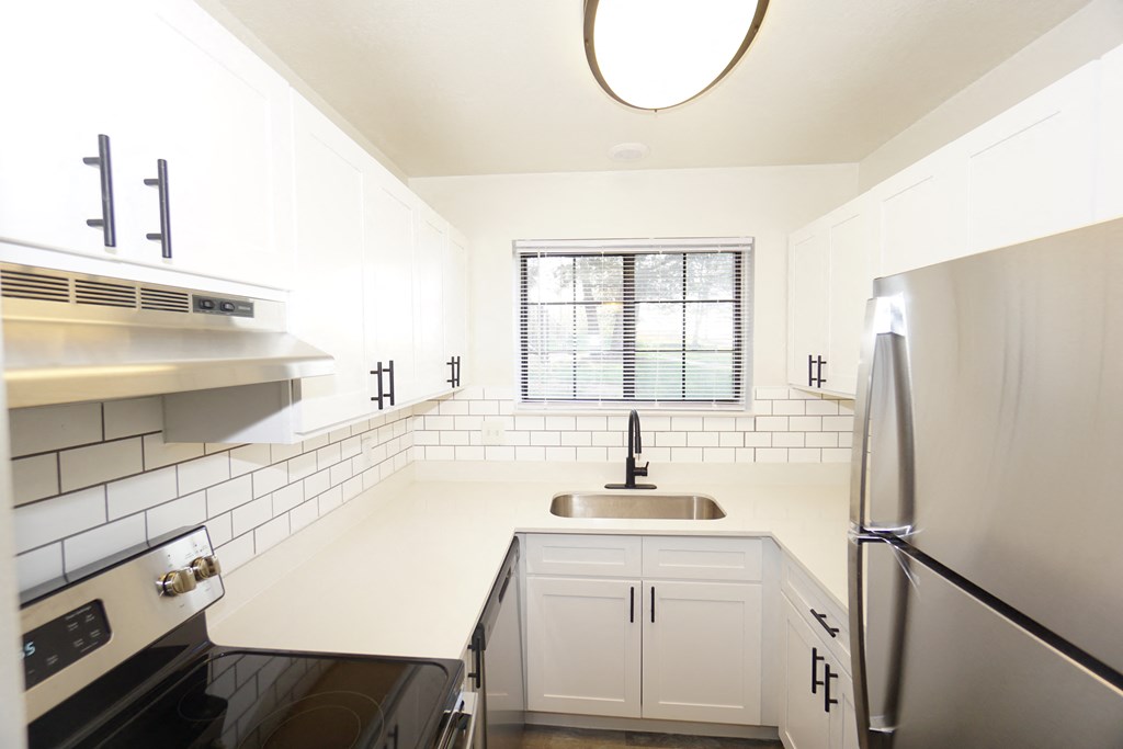 Apartments with washer dryer in auburn hills, mi