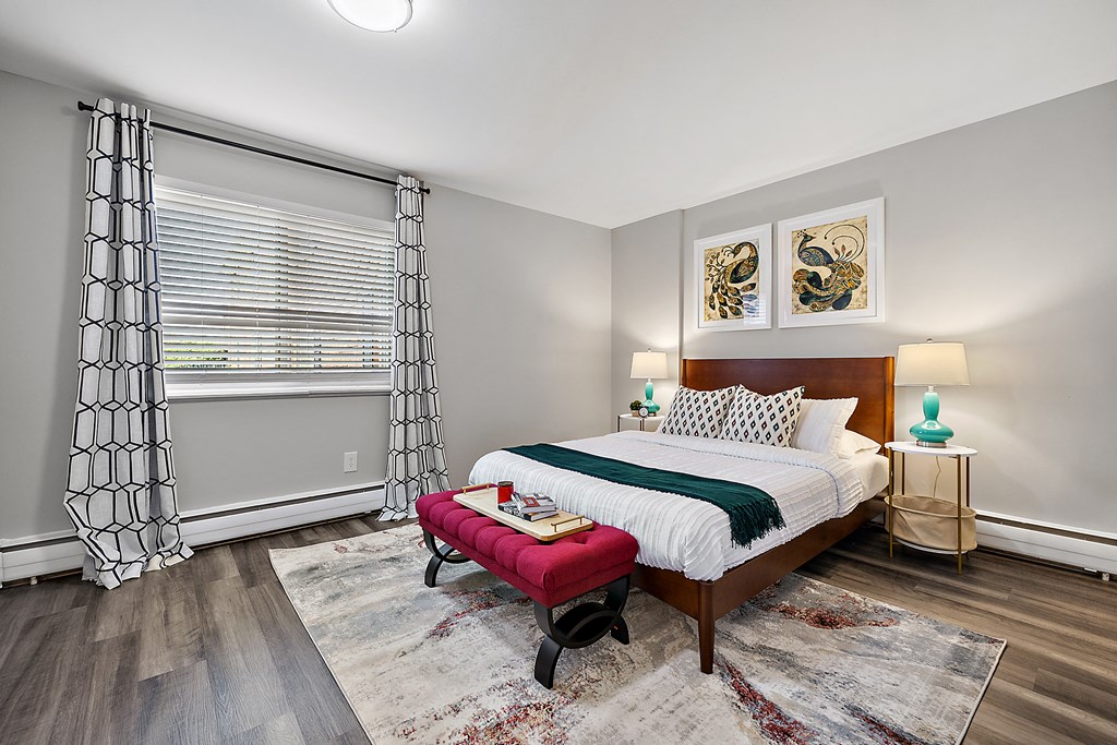 spacious bedrooms at the preserve at polo woods apartments fl