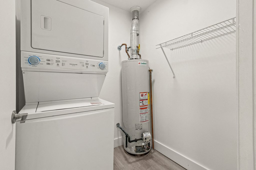 Apartments with washer and dryer in Westland, MI