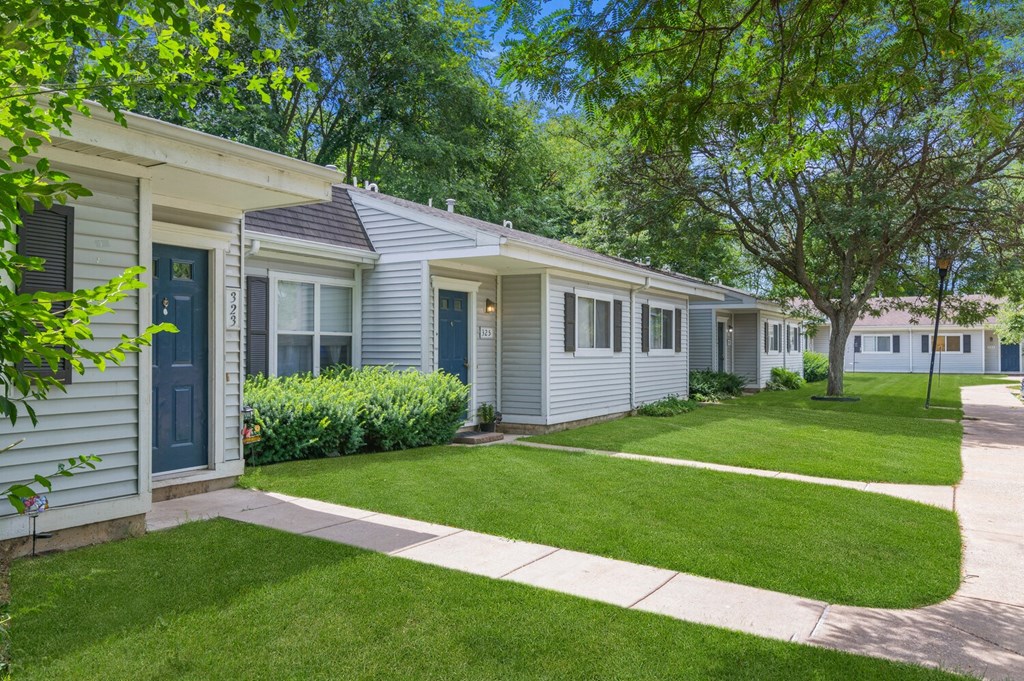 Parchment Point Townhomes & Apartments Parchment, MI, 450 Haymac Dr