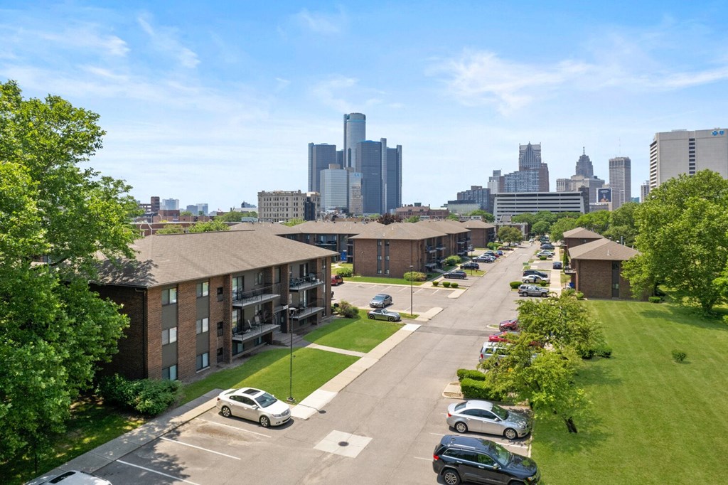 a view of the minneapolis skyline at Lafayette Park Place, Detroit, MI, Detroit, 48207