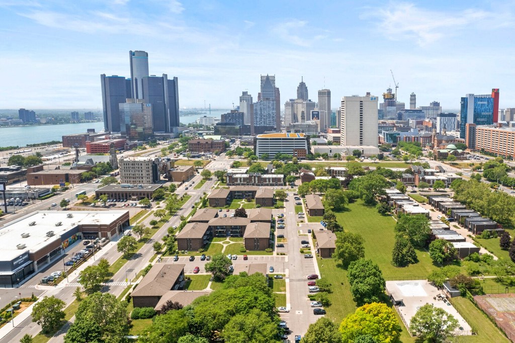 a view of the detroit skyline at Lafayette Park Place, Michigan, 48207