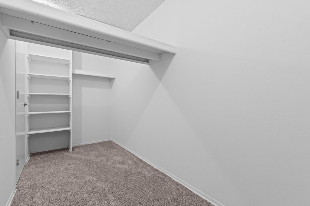 Storage Area at Sterling Lake - Sterling Heights, MI, Sterling Heights, Michigan