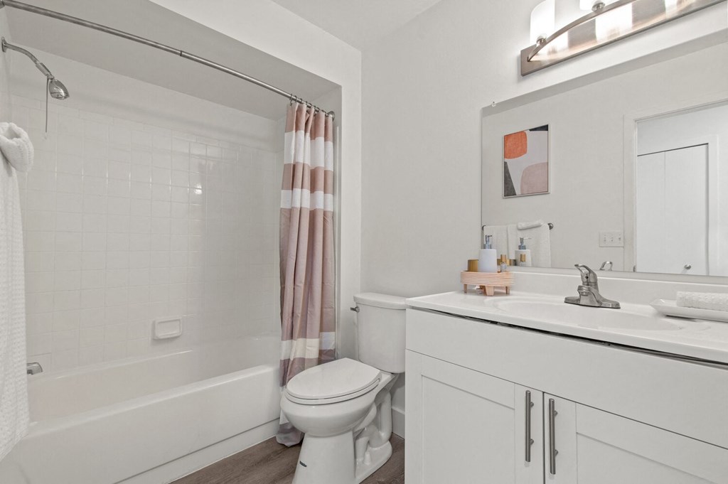 Apartments with washer and dryer in Westland, MI