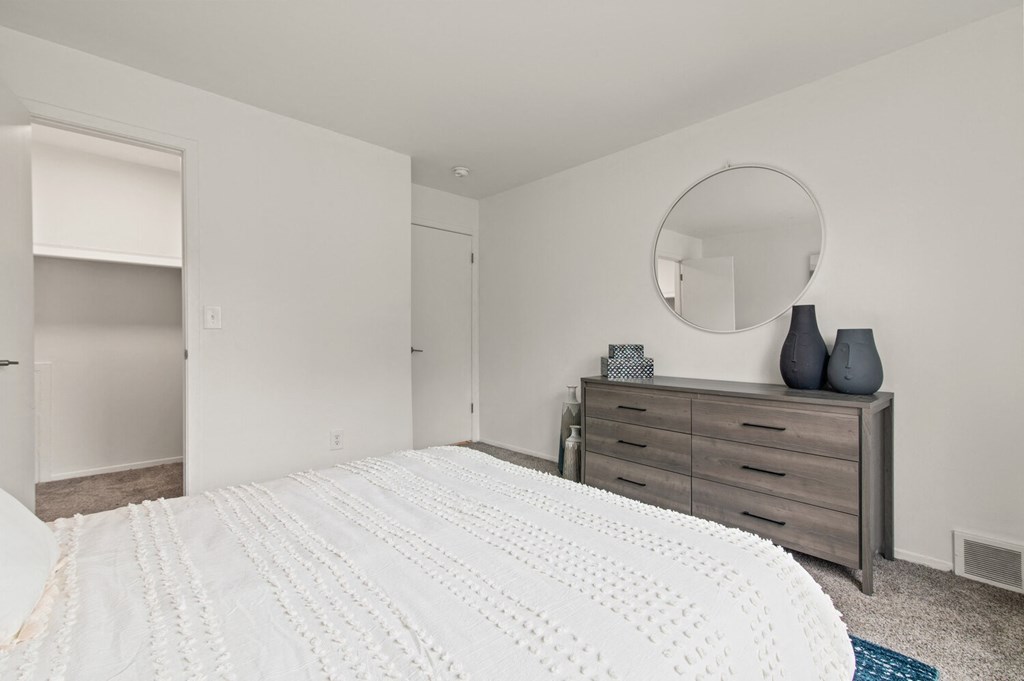 Spacious apartments for rent in Westland, MI