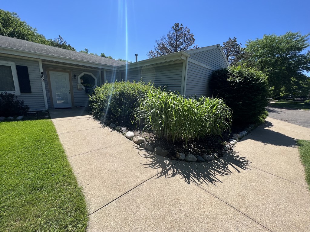 Parchment Point Townhomes & Apartments Parchment, MI, 450 Haymac Dr