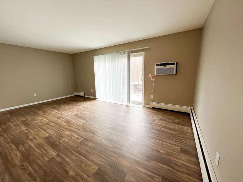 Apple Ridge Apartments Livonia, MI, 31200 Morlock St, Livonia, MI