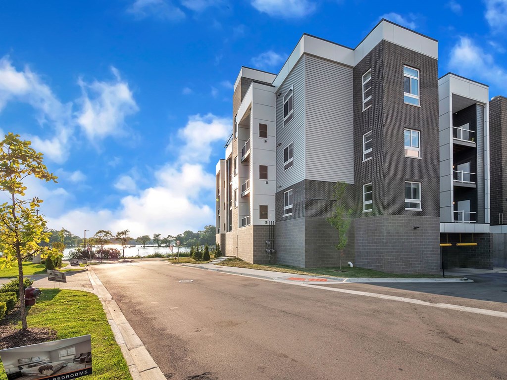 Apartments near west bloomfield