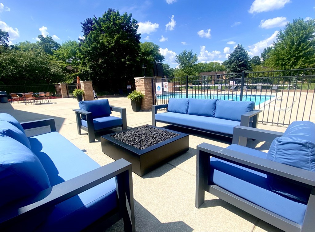 Patio Furniture at Rochester Club Apartments - Rochester, MI, Rochester Hills, Michigan