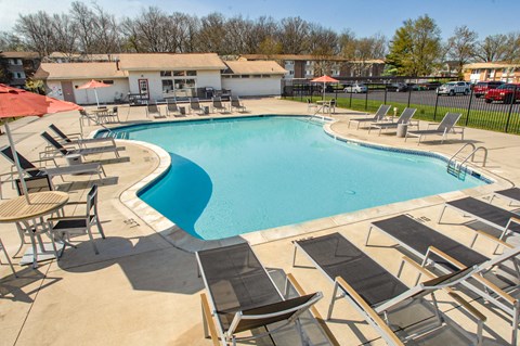 the swimming pool at the resort at governors crossing