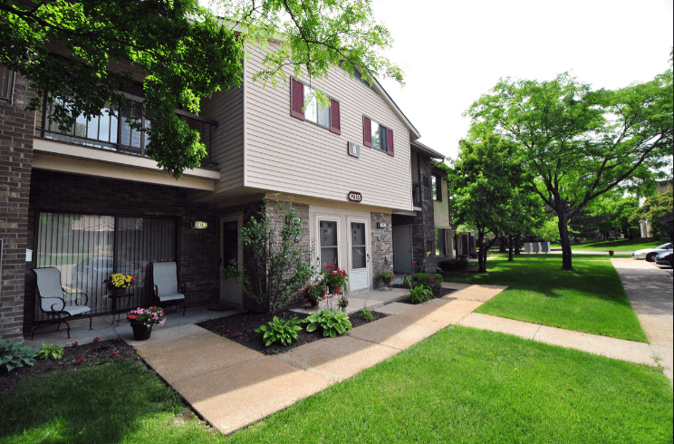 Apartments with direct-entry in Westland, MI