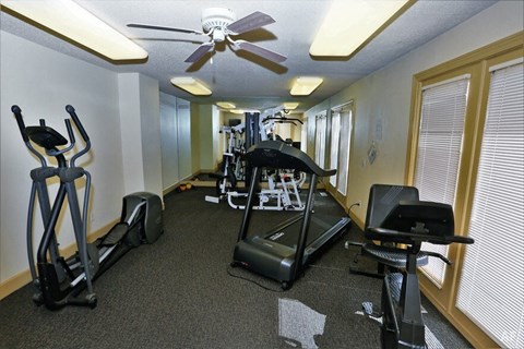 Spacious one, two and three bedroom apartments in Southfield, MI