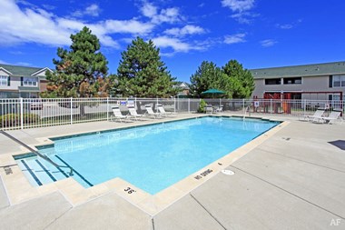 2900 Golden Crest Ct 1 Bed Apartment for Rent Photo Gallery 1