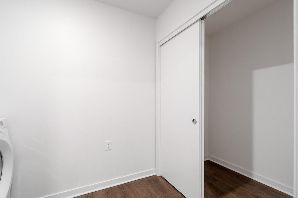 Laundry room storage