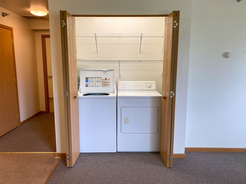 Hamilton Knolls Unit 10 Laundry