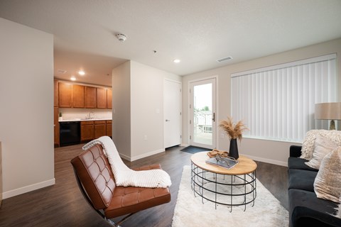 2300-2302 Sunner Ave 2-3 Beds Apartment for Rent