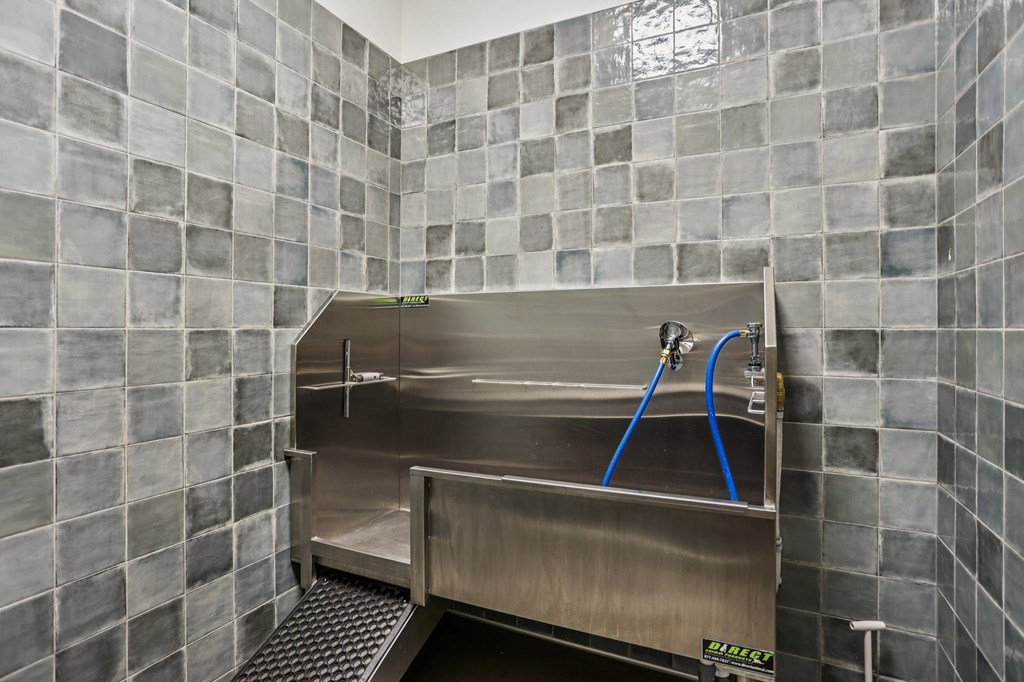 Pet Spa at The Mera in St. Louis Park, 55426