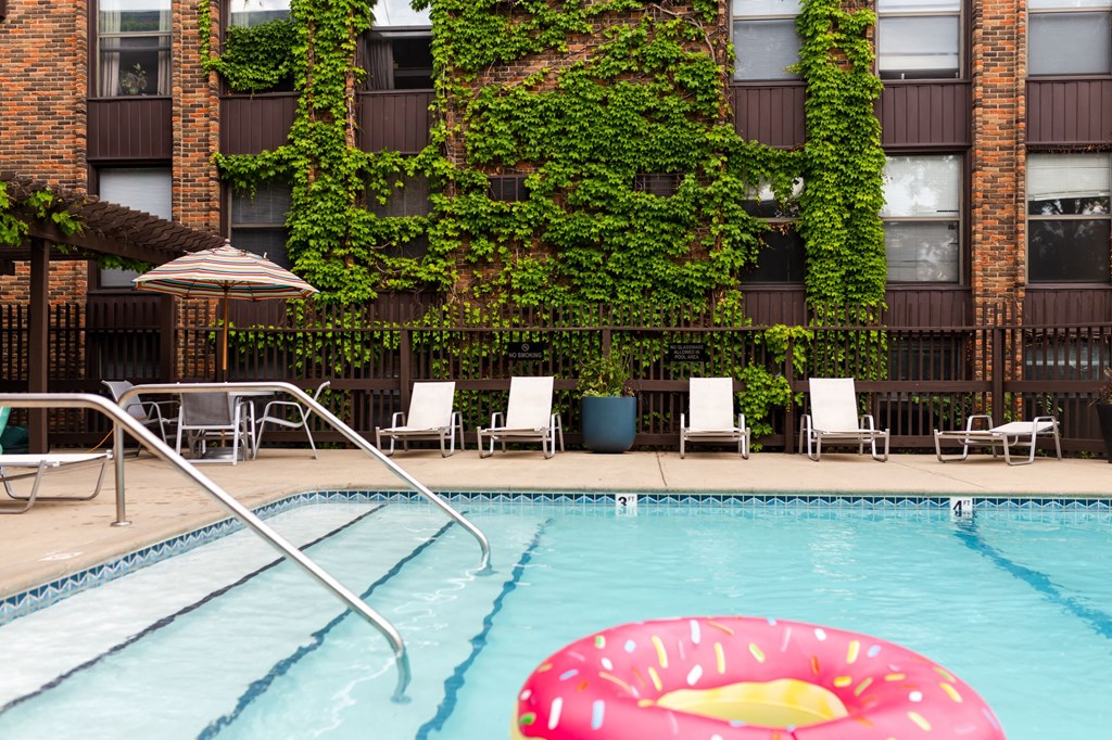  Outdoor Pool at Ridgewood Arches in Minneapolis, MN 55403