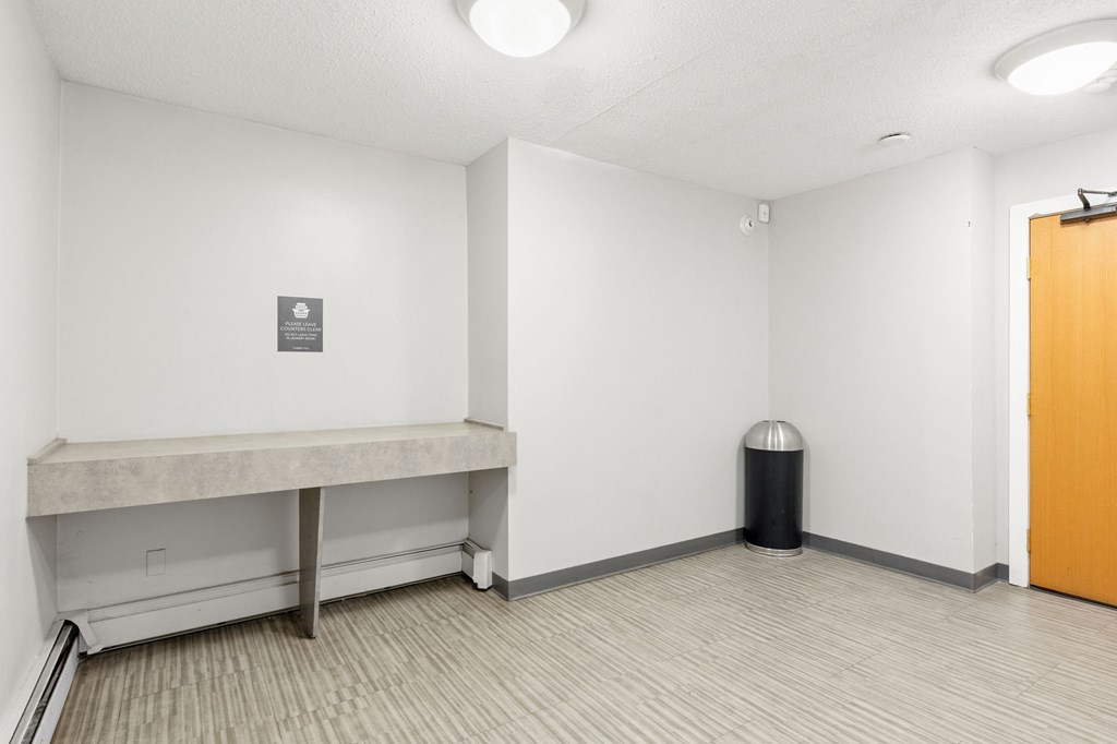 Willow Pond Apartments in Burnsville, MN Laundry Room