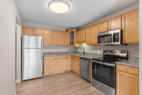 1435 Hampshire Avenue South 1-3 Beds Apartment for Rent