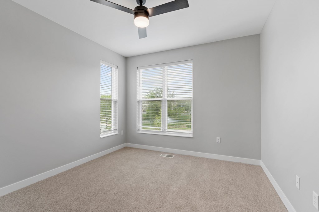 Carpeted Flooring at Townhomes at Preserve, Rogers, 55374