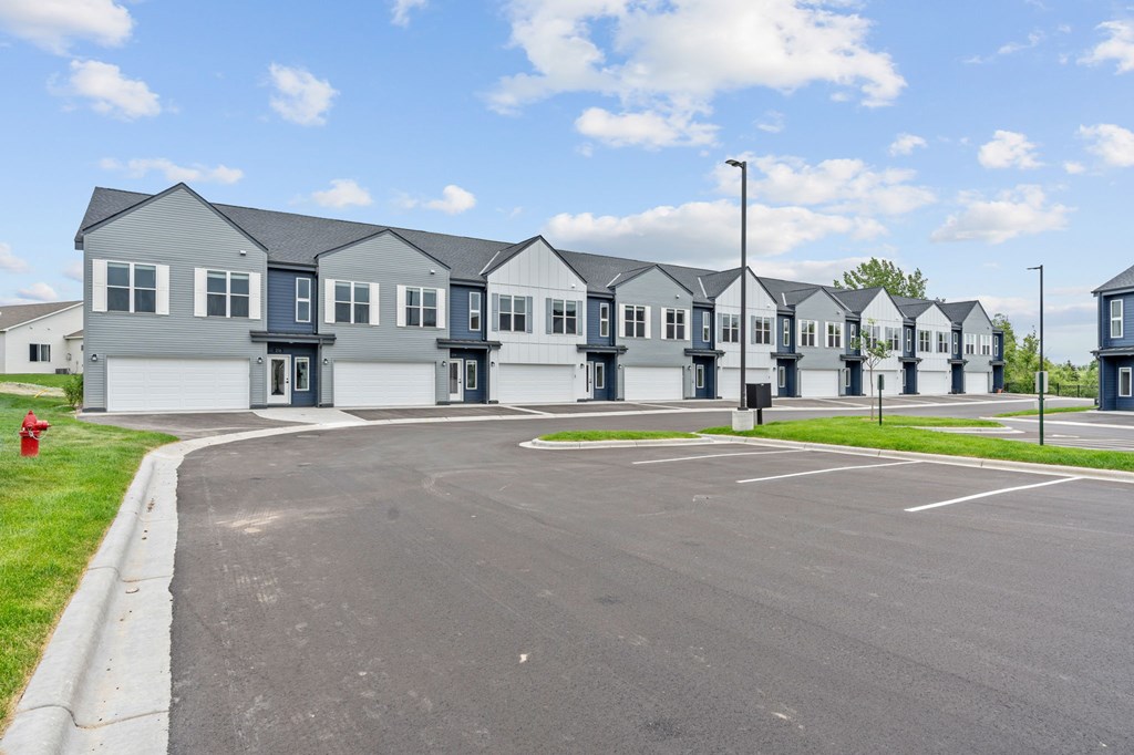 Exterior View at Townhomes at Preserve, Rogers, MN, 55374