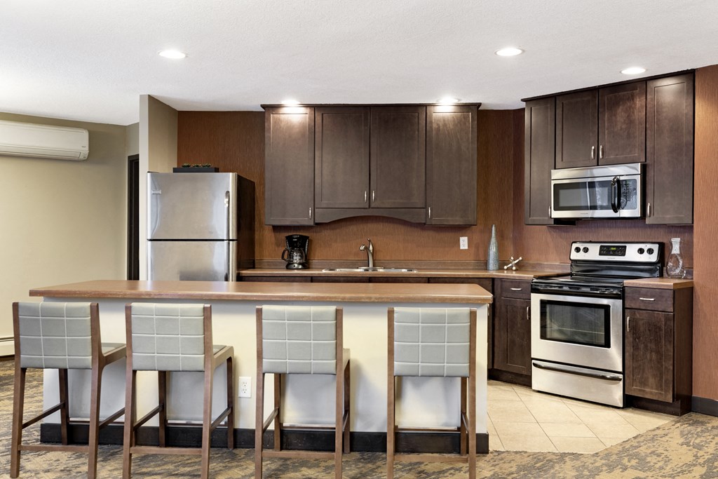 Valley Pond Apartments in Apple Valley, MN Community Room