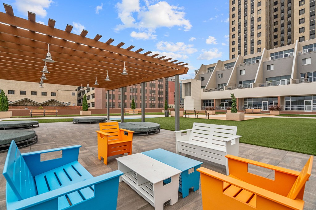 Sundeck at Kellogg Square in Saint Paul, MN 55101