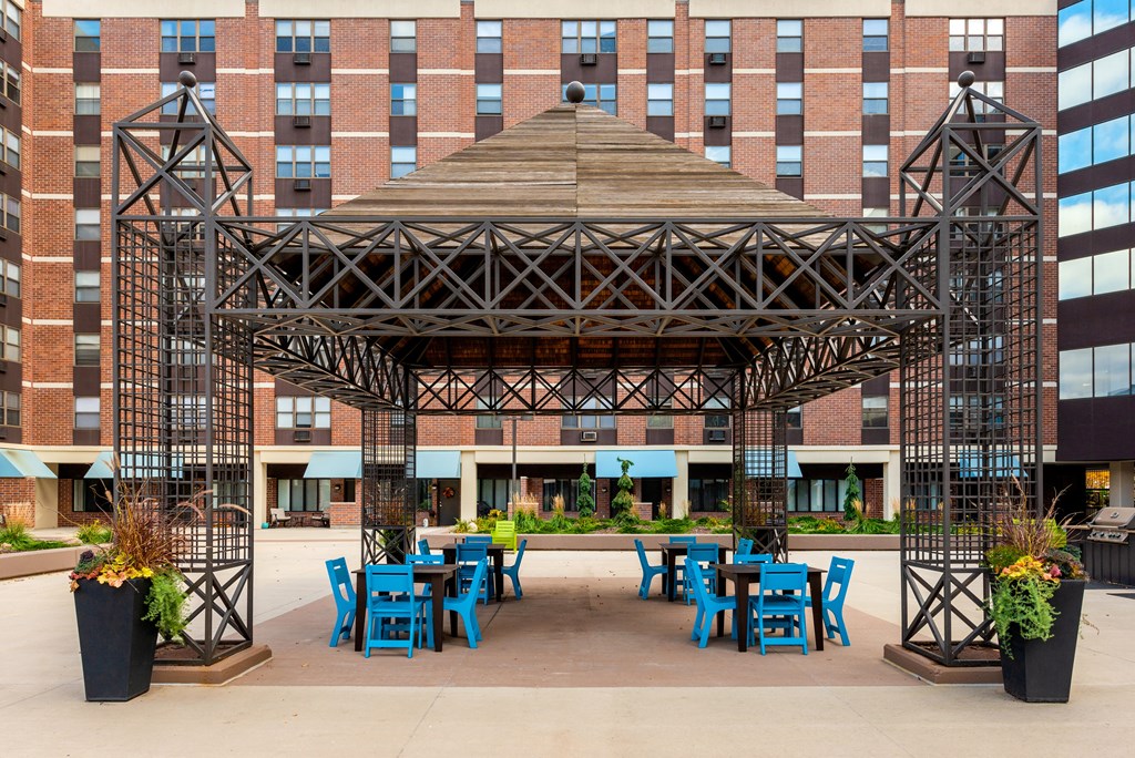 Outdoor Courtyard  at Mears Park Place, St. Paul, Minnesota